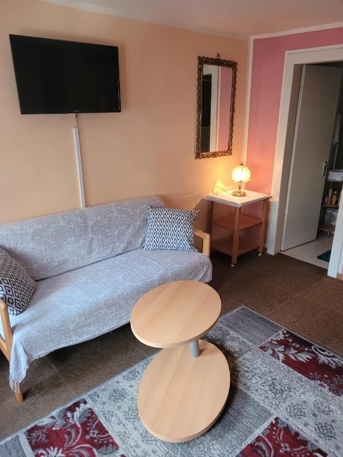 Gaestehaus Luise Bed & Breakfast Monschau Eksteriør bilde